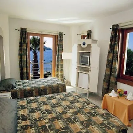 Hotel Synosse 4*